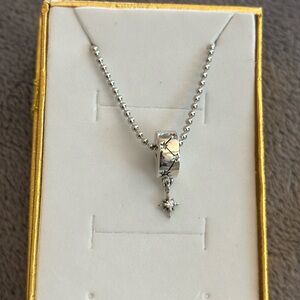 NWOT 925 Sterling silver star necklace